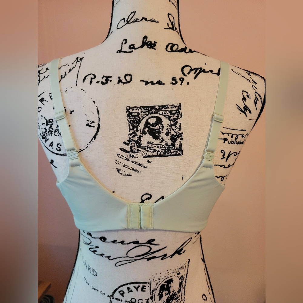 Auden Icon Mint Green Lace Bra, Adjustable Criss Cross Straps NWOT 38B - Picture 4 of 5